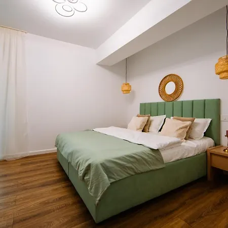 Mountain View With Terrace Apartment *