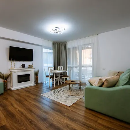 Mountain View With Terrace Apartment