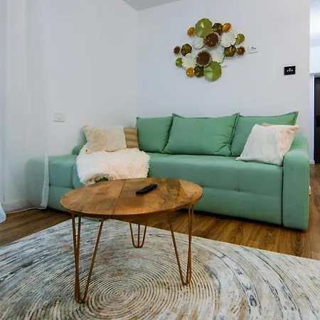 Mountain View With Terrace Apartment *
